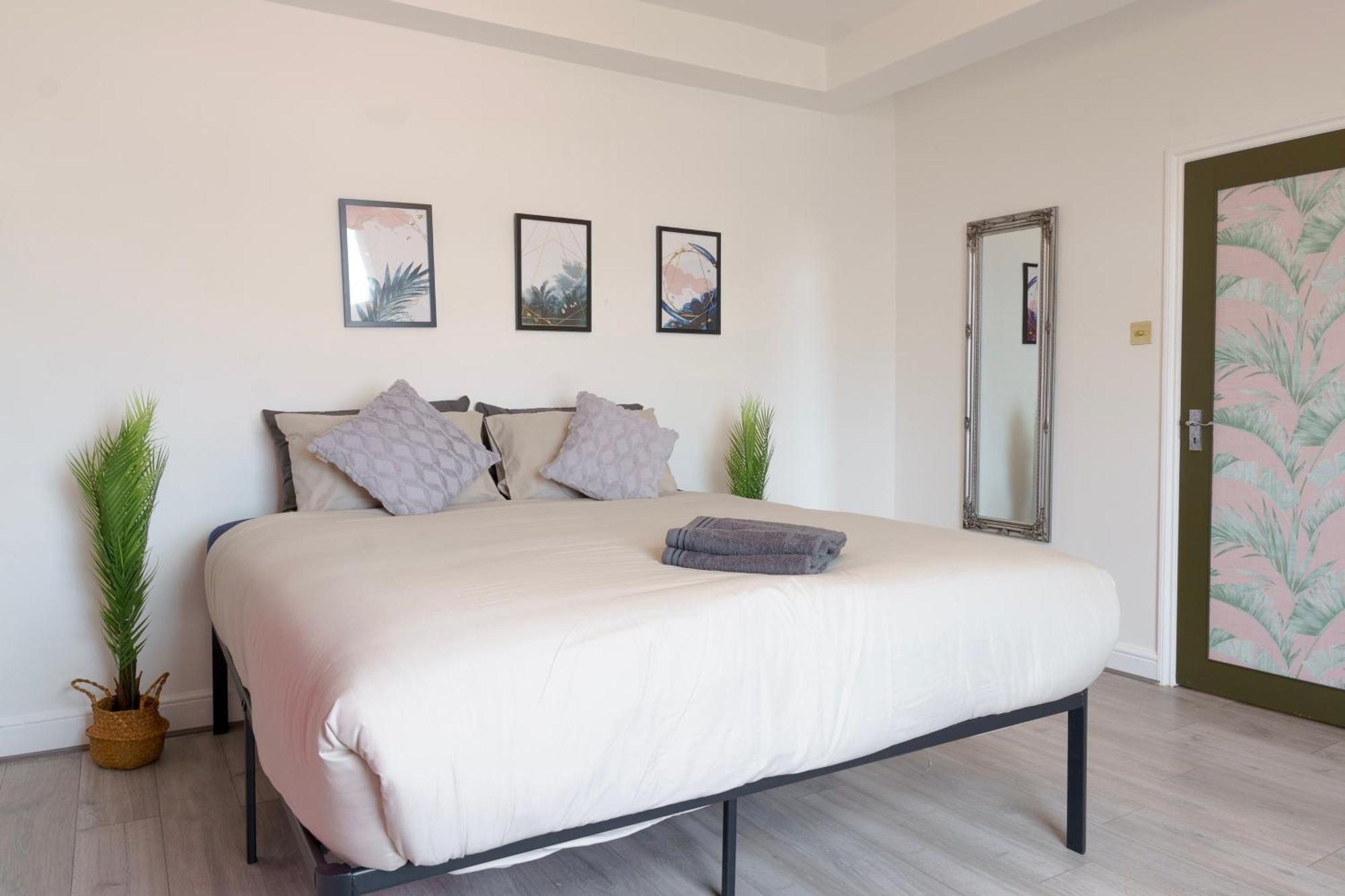 5C- Stylish Urban Retreat - Spacious 2 Bed Flat Лондон Экстерьер фото
